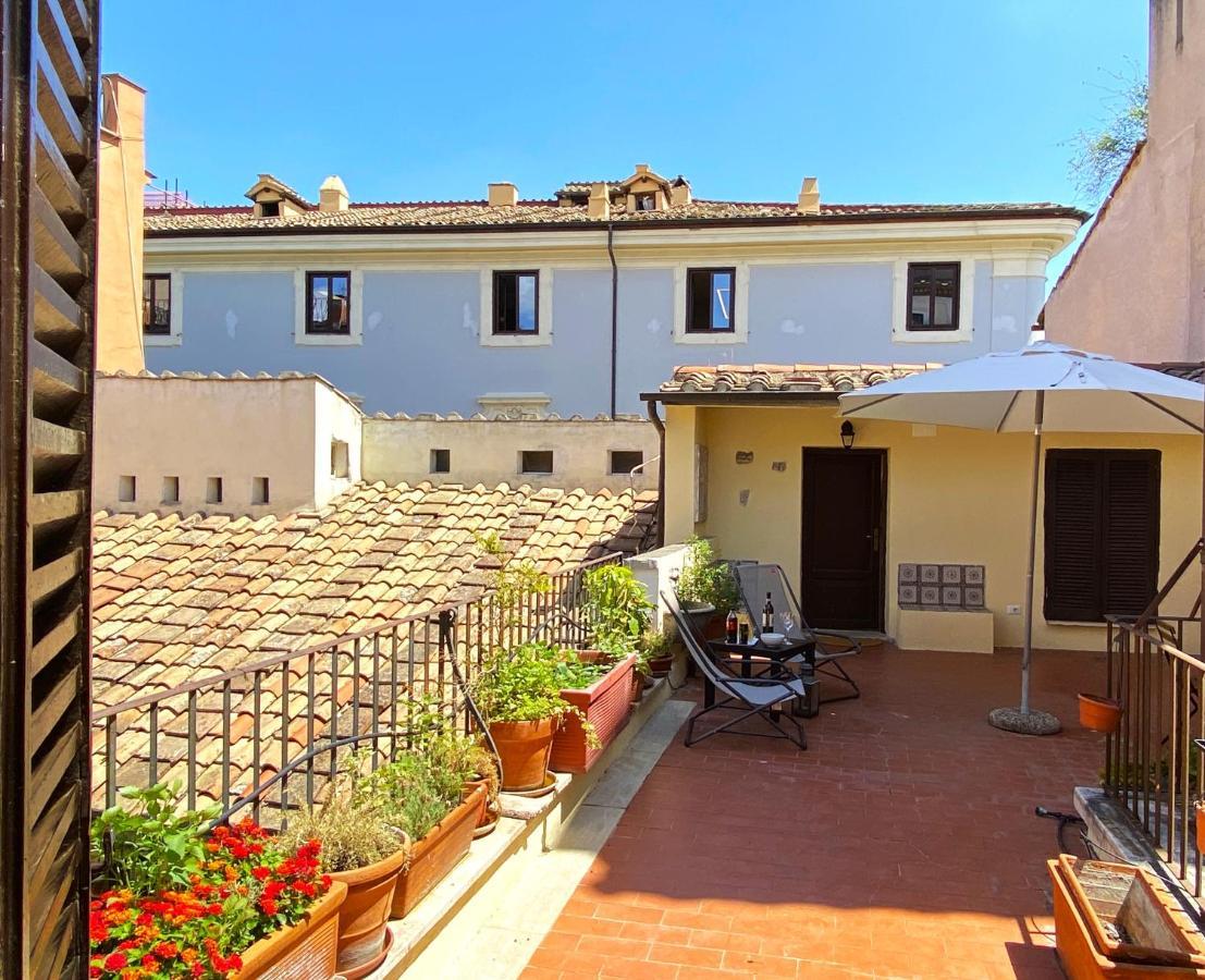 Terraces Under The Moon Apartment Rome Bagian luar foto
